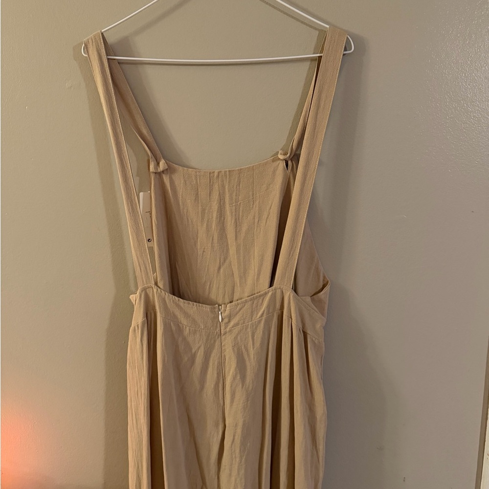 Tan Jumpsuit‎ - Picture 6 of 7
